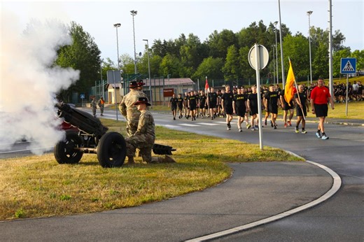 Brigadier General Brown visits the 2d Cavalry Regiment