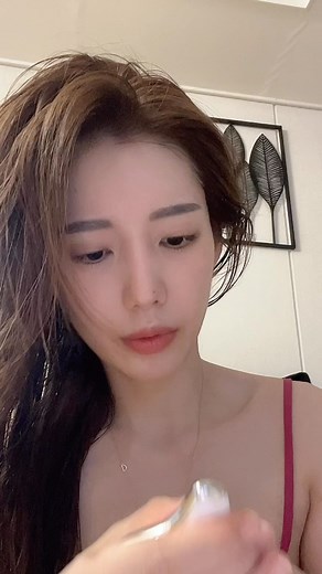 나야나 on Instagram: "쉬는날 씻구 얼굴마싸징 >_