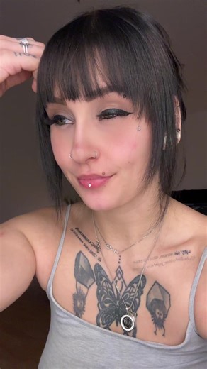 #inkedgirl🌹 #facetattoo #90skids