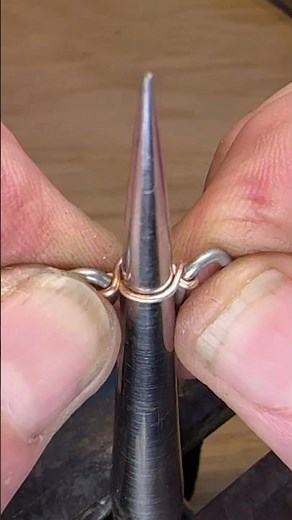 Testing twisted wire chains with copper.