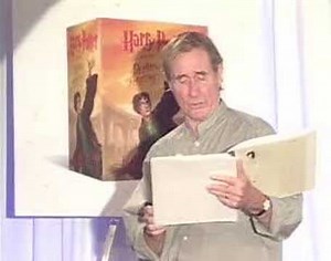Jim Dale reads Harry Potter in B&N party [Part 3 of 6]
