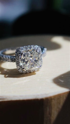 House of Diamonds Hawaii on Instagram: "Who’s been with us since we were Diamond Syndicate in 2016? 👀 They say 2026 is the new 2016 but can we get 2016’s gold prices back? 😆😆 #2016"