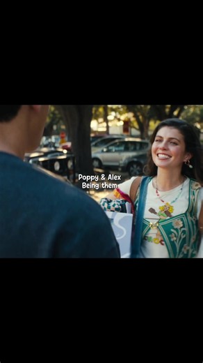 Sit and watch Poppy and Alex be there weird funny selfs for 6:22 mins 😂🫶 #peoplewemeetonvacation #poppyalex #romcom #funnyclips #fyp