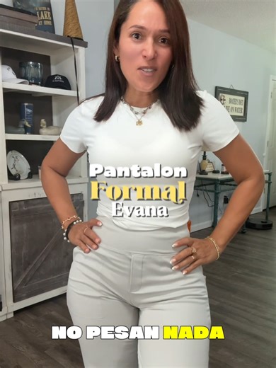 Corte favorecedor y comodidad en pantalones de seda