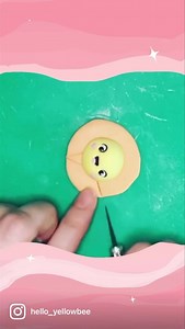 6.1K views · 193 reactions | Watch me make a cute pastel rainbow  | Yellow Bee - Sugar Art by Vicky Teather | Facebook