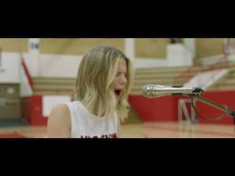 Molly Kate Kestner - Prom Queen (Live) (Austin High School Sessions)