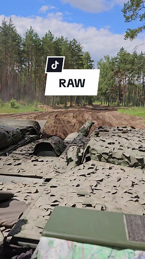 Impressive Leopard 2 Tank Footage: RAW Action