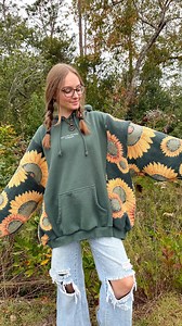 592K views · 8.3K reactions | would you wear this?  upcycled noah kahan sweat set 襤 available on susoriginals.com now! ✨ i saw my friend @greenwrld.co do the blanket sides design a while back! shoutout to her 殺﫶 #upcycling #sewing #thriftflip | Susoriginals | Facebook