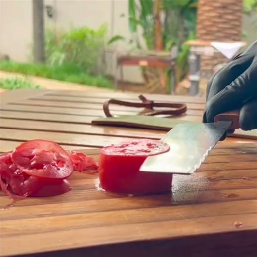 Warthog Curve vs. Whetstone: Get a Sharper Edge Faster?