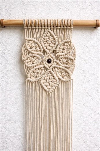 Macrame Wall Hanging Design #walldecor #wallhanging #walldecoration #macramewallhanging #macrame