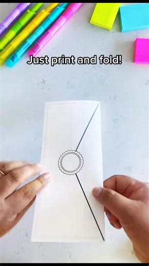 Do you struggle with finding centers that are engaging and no-prep? One of my favorites is the ✨letter center✨⁠ ⁠ Letter centers give children an opportunity to practice a real life skill while working on their communication skills and handwriting all at once! ✏️⁠ ⁠ One of the biggest benefits about keeping this center throughout the whole year is that you don’t have to introduce the center every single week. It’s the same center skill and the only thing that changes is the template each week!⁠ 