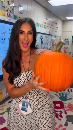 PUMPKIN ACTIVITIES that you can use all month long or as one big fun pumpkin themed day! 🎃🍂 Kindergarten teacher Halloween October activities resources ideas elementary school classroom inspo #teacher #teachersofinstagram #teachersofig #iteachk #iteachtoo #iteach #classroomsetup #classroomideas #classroompinspirations #teacherinspiration #teacherideas #watchmeteach | Kindergartenkitties Connected Page