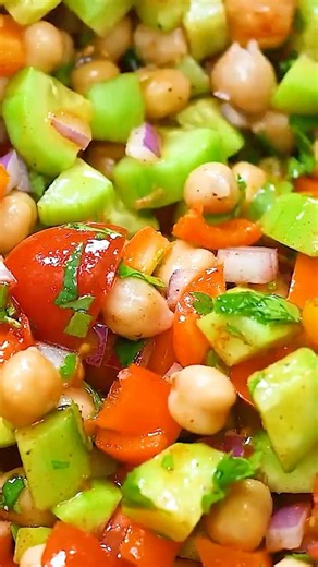 chickpea salad (my favorite 5-minute lunch)