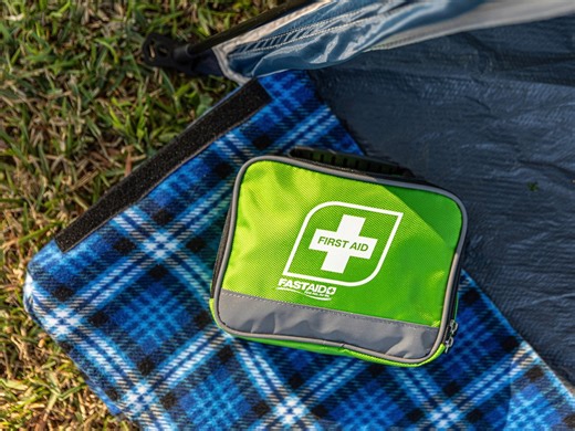 Essential First Aid Emergencies Every Outdoor Adventurer Should Be Ready To Handle - Bunnings Australia