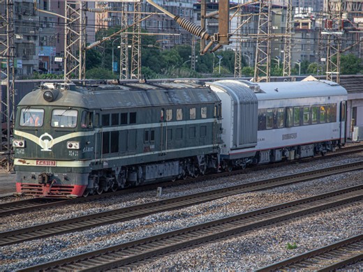 惊现瓜+白皮车 k138挂999318萍乡新场四道甩