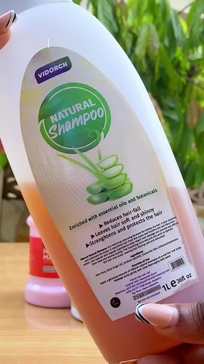 Our Natural hair shampoo offers a number of amazing benefits which include: 🧴Reduction of hair fall: With the help of natural and organic ingredients, the natural shampoo fortifies the hair fiber from within and helps control fall-off rate. 🧴Leaving hair soft and shiny : The natural shampoo moisturizes and nourishes the hair from its roots leaving it soft and shiny 🧴Strengthening and protecting hair: This shampoo also helps repair hair damage and prevent any effects from heat and excess styli