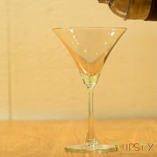 How to Make Pina Colada Tini