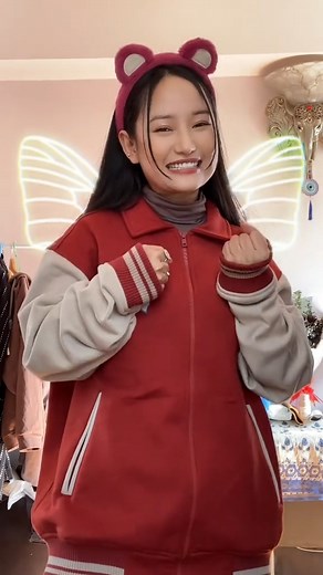 🌟🎧 Streaming melodies across galaxies, one orbit at a time 🚀🔊 #SpaceBroadcast #StarryTunes | Space Television Singer