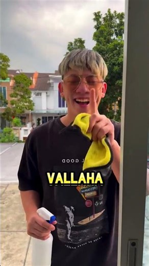 I'm rubbing and rubbing, but it's not coming off 🕶 😂