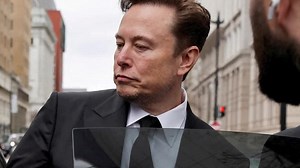 Elon Musk loses bid to end SEC 'muzzle' over tweets