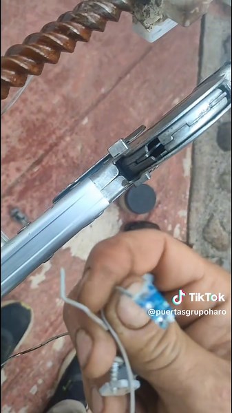 Mantenimiento de sistemas electromecánicos Pivus SEG