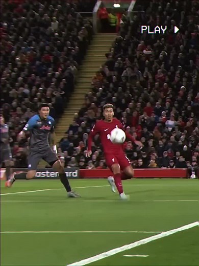 Firmino's Genius Passes: Skillful Football Moments & Smart Passes
