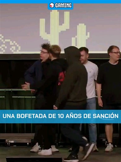 Un profesional de Counter Strike, sancionado 10 años por agredir a otro en un torneo presencial 😱 ¿Que harías tú? ¿Le banearías de por vida? 🤔 #counterstrike #csgo #esports #gaming