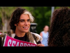 ΜΕΡΑ ΤΩΝ ΖΟΜΠΙ | Disney Channel Greece
