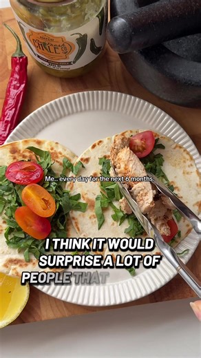 We’ve been LOVING meals that tick three boxes… 👉 time efficient, 👉 big on flavour, 👉and minimal ingredients. This one NAILS all three 👩‍🍳💋 Comment DELISH below, and we’ll send you the recipe. #instafood #foodie #yum #foodlover