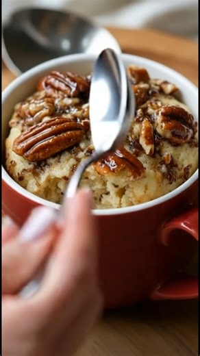 Sugar-Free Maple Pecan Cottage Cheese Mug Cake – Warm, Cozy & High-Protein A soft, gooey mug cake with rich maple-pecan flavor and extra protein from cottage cheese—ready in about 7 minutes with no added sugar. ​ Ingredients (Makes 1 mug cake) Mug cake (Sugar-Free) 1/4 cup full-fat cottage cheese ​ 1 large egg ​ 1 tbsp melted butter, slightly cooled ​ 1 tbsp brown sugar-free sweetener (brown monk fruit or “golden” allulose), packed 1 tbsp sugar-free maple syrup (or 1 tsp maple extract 1 tbsp all