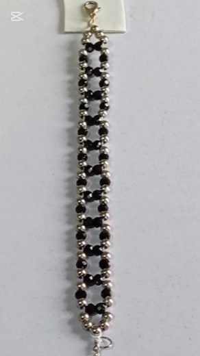 Silver black sead bead bracelet handmade jewellery easy diy #2025reels #viralreels #fypreels #reelsviral #foryoupage #shortvideo #video #StarsEverywhere #handmade #videoviral | Easy DIY