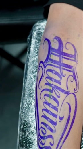 Love some custom script #scriptattoo #lastnametattoo