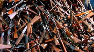 Avustralya'daki ruhsatsız silah affında binlerce silah teslim edildi | STAR