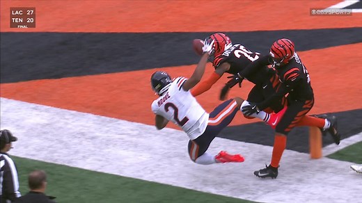 DJ Moore's 16-yard rush finishes with a pylon dive for touchdown