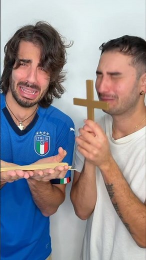 He is DESTROYING SPAGHETTI