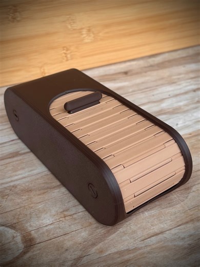 Cylinder Tambour Box ✨ Fully 3D-printable roll-top organizer. Pull the drawer → the shutter slides open. 👉Free STL on my Makerworld (in bio) Would you print this? 👀 #3dprinting #3dprint #makerworld #deskorganizer #rolltopbox