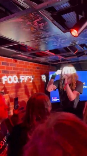 Dave Grohl Surprise Karaoke Appearance