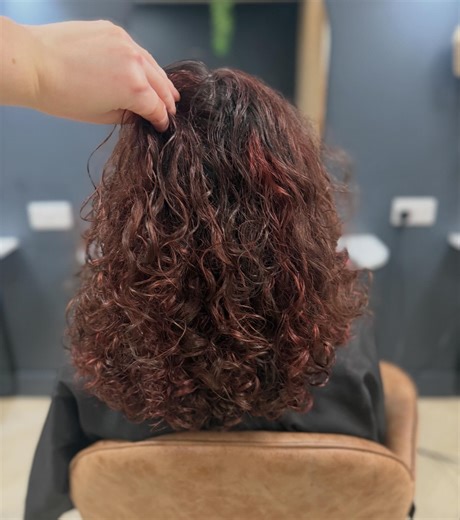 Blade Brody Hair | 𝐂𝐮𝐫𝐥𝐬, 𝐂𝐮𝐫𝐥𝐬, 𝐂𝐮𝐫𝐥𝐬☀️ A curl focused layered cut to bring the bounce back.. maintaining a rounded shape and adding volume❤️ 𝐁𝐨𝐨𝐤 𝐧𝐨𝐰... | Instagram