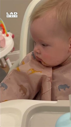 The dog has discovered the weakest link in the family 🤣 (🎥: ViralHog)