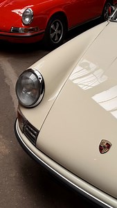 1.3K views · 197 reactions | Porsche Targa, une légende: la passion du détail. On vous explique pourquoi “Targa” n’est pas juste un mot sur une carrosserie, mais une philosophie à ciel ouvert. #Porsche #Targa #PorscheTarga #FlatSix #CarCulture #Automobile #DesignAuto #Porsche911 #DrivingPassion | LL Classic Cars | Facebook