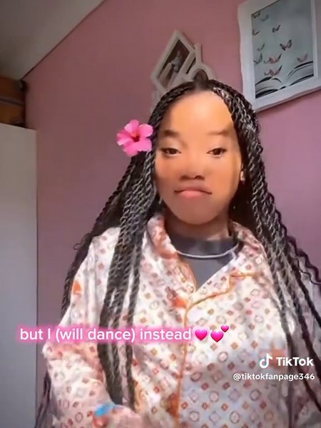 Heartfelt Hugs Expression with CapCut