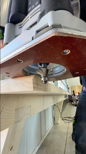 Putting a round over edge on the butcher block with the @amanatool 4 blade carbide round over bit