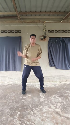 Metro man dance 🕺 #fyp #viral #dance #dancetrend