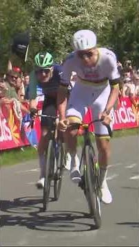 Evenepoel moet lossen op La Redoute, terwijl Seixas en Pogacar wegvliegen. #Wielrennen #LBL26
