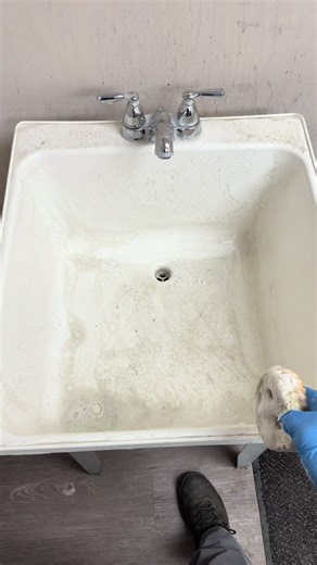 Power Washing a Dirty Sink: Cleaning Tips
