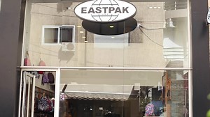 Du new pour votre rentrée scolaire!!! En plein centre ville. A 80 mètre de Zara, dans une des ruelle calme et prospère, un nouveau né EASTPAK a vu le jour. visitez nous, et laisser vous envouter par des couleurs 100% EASTPAK! | Eastpak Store - Casablanca