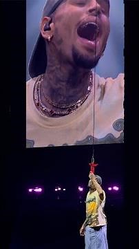 Chris Brown - Residuals (LIVE - PHX Arizona 2024)