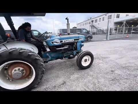 1992 Ford 3930 Tractor