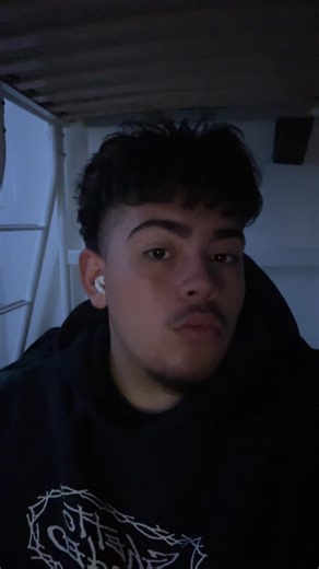 what should i change my hair style to | Short Fluffy Hair