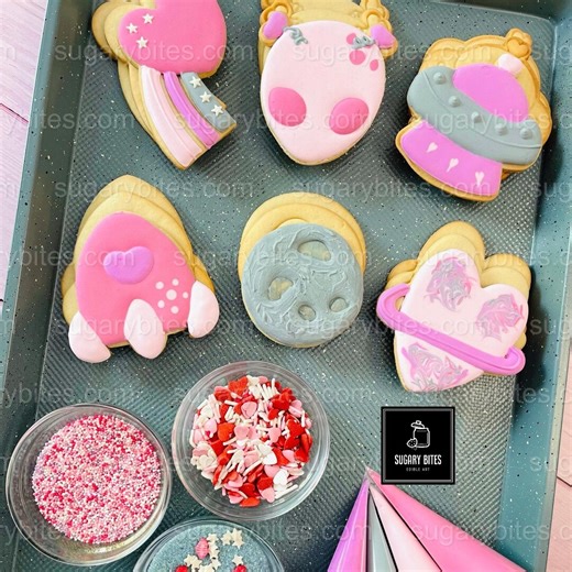 Valentine’s Day Cookie Decorating Kit | Space Cookies | Alien Cookies | Sugar Vanilla or Gluten-free | INCLUDES 24 Items*(large Cookies) - Etsy UK